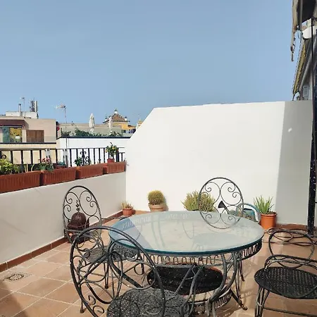 Lovely 1-Bedroom Loft With Terrace. Amazing View. Sevilla Buitenkant foto